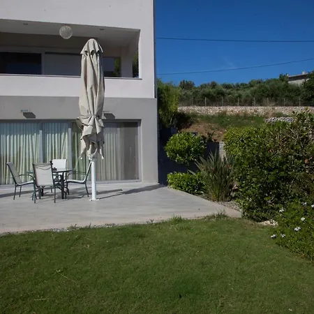 Διαμέρισμα Pol And Mari House